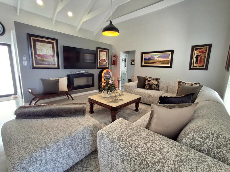 4 Bedroom Property for Sale in Da Gama Bay Western Cape